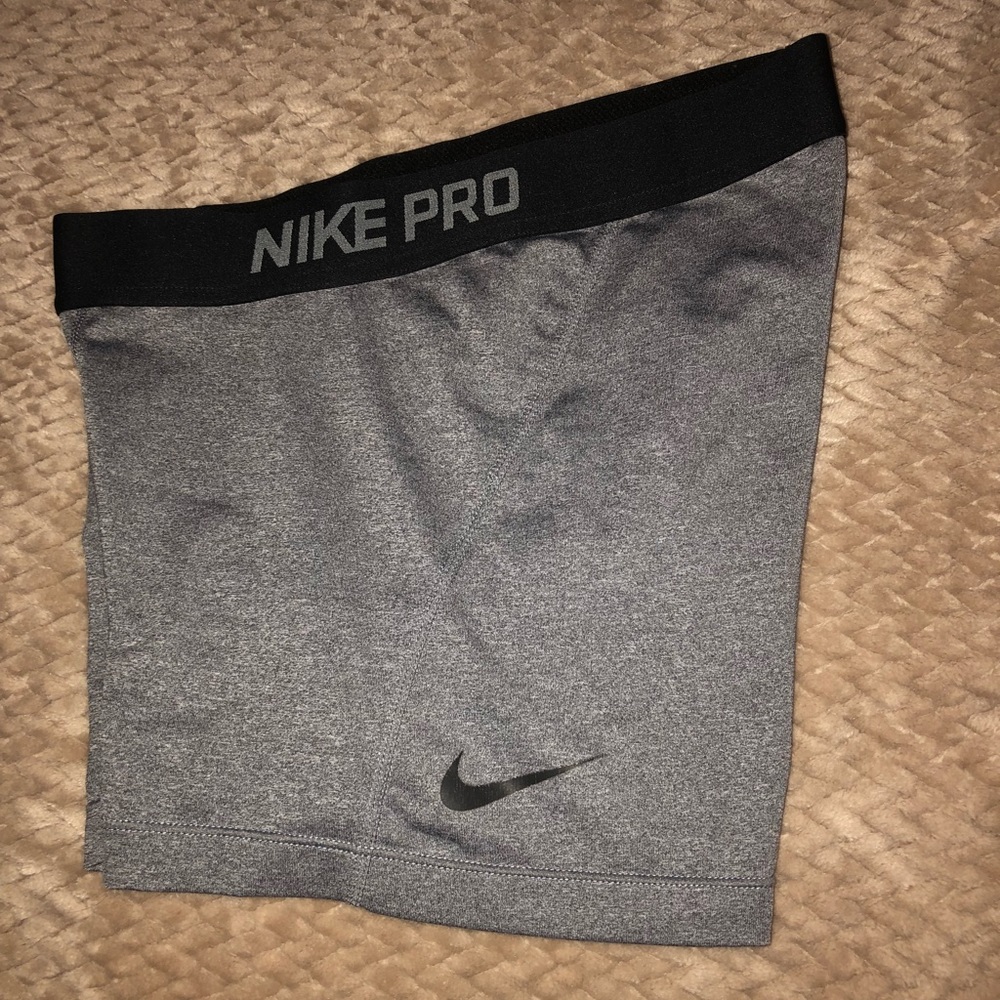 NIKE PROS